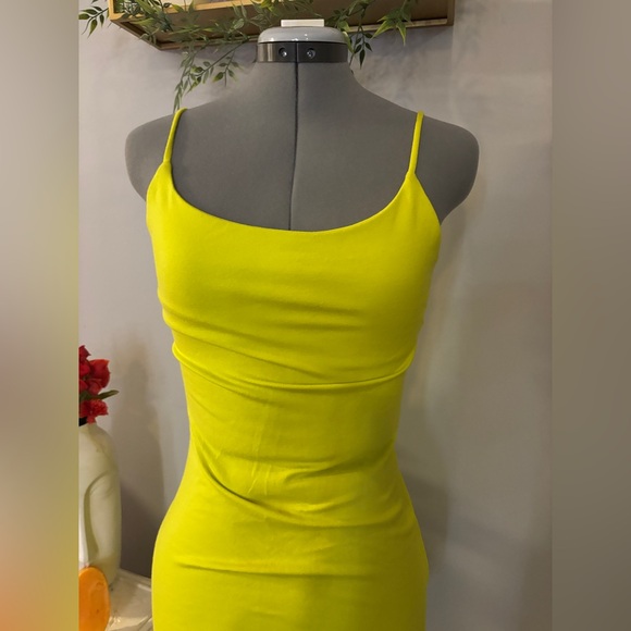 Forever21 Neon Green Bodycon Dress - Picture 6 of 6